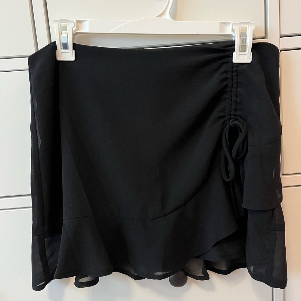 Windsor Black Mini Skirt with Shorts Ruffle Tie Side Size Large
